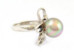 Ezüst(Ag) gyöngyös gyűrű, jelzett, méret: 55, bruttó: 7,6 g