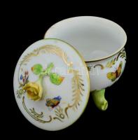 Herendi rózsás-lábas bonbonier, jelzett, kézzel festett, rózsán lepattanással, m: 11 cm