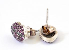 Ezüst(Ag) fülbevalópár rózsaszín kövekkel, Pandora jelzéssel, 1,2×0,9 cm, bruttó: 2,07 g
