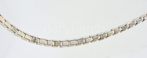 Ezüst(Ag) szögletes elemekből álló nyaklánc, jelzett, h: 42 cm, nettó: 13,86 g