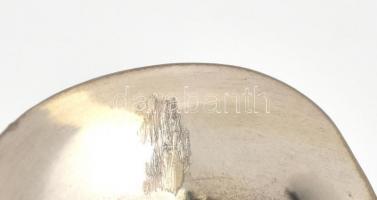 Ezüst(Ag) kiöntő, jelzett, reszelés nyomával, m: 4 cm, nettó: 14,8 g