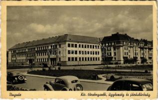 1940 Ungvár, Uzshorod, Uzhhorod, Uzhorod; Kir. törvényszék, ügyészség és járásbíróság, automobilok / court, automobiles (EK)