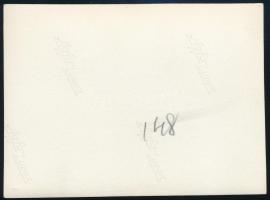 cca 1930 Kinszki Imre (1901-1945) budapesti fotóművész hagyatékából, jelzés nélküli vintage fotó (Zu...