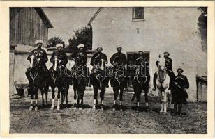 Balkan (?) military, cavalrymen (non PC) (cut)