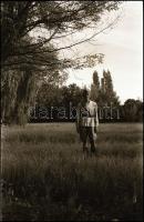 II. világháborús katonai negatívok (csoportkép, vasútépítés, szemle, vonulás, baraképítés, stb.), 10...