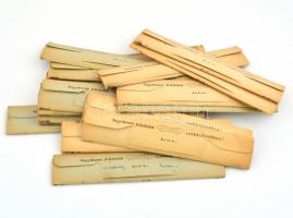 cca 1950-1960 Kisfilm negatívok, fekete-fehér és színes, 23 db berakóban, utazás, városok, események, emberek, stb.