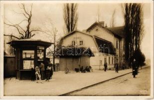 1932 Kelebia, vasútállomás, csendőr, szálloda, étterem és vendéglő, dohány árusító trafik. Weinstock E.