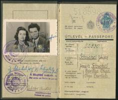 1947 Bp., Magyar Köztársaság által felülbélyegzett vászonkötéses fényképes útlevél házaspár részére ...