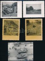 cca 1945 II. világháború alatt lebombázott azonosítatlan pályaudvar, benne ép víztoronnyal. 29 db fo...