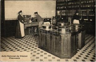 1915 Le Vésinet, Asile National du Vésinet Pharmacie / national asylum, pharmacy, interior + HOPITAL COMPLÉMENTAIRE du VÉSINET-VR-64 Le Médecin-Chef (EK)