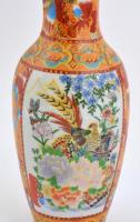 Satsuma váza. Kézzel festett, jelzés nélkül, kopásokkal 20 cm