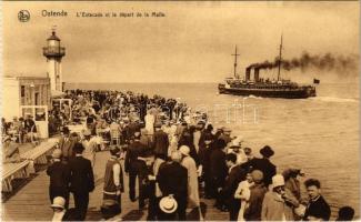 Oostende, Ostende; LEstacade et le départ de la Malle / pier, crowd, steamship. Ern. Thill - from postcard booklet