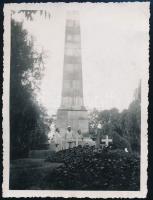 cca 1930 Agárd, Nádasdy Obeliszk, fotó, 11,5×8,5 cm
