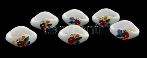 Kalocsai porcelán virágmintás szalvétagyűrűk, 6 db, matricás, jelzett, apró kopásokkal, 2,5x4,5 cm
