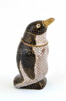 Zománcozott pingvin figura, levehető fejjel, kis kopásokkal, horpadással a csőrén, m: 10,5 cm