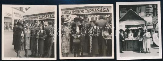 cca 1935 Budapest, A Pátria Írónők Társaságának könyves pavilonja, 3 db fotó, 6×6 cm