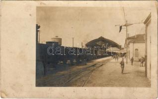 1918 Udine, Bahnhofshalle. Feldpostkarte / railway station in WWI, soldiers + K.u.K. Feldspital 1608 (EK)