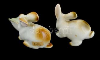 Zsolnay nyuszik, Két darab. Kézzel festett, jelzett, hibátlanok m:6,5 cm, 7 cm