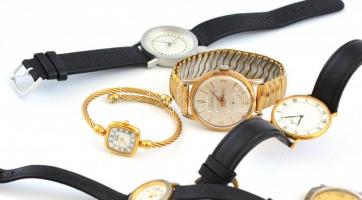 9 db-os óra tétel, közte szíj nélküliek, mechanikusak, kvarcosak vegyesen, némelyik működik. (Roamer...