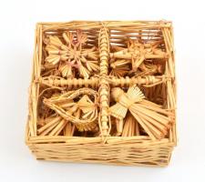 22 db szalmadísz hozzáillő tartóban, 14×14×5 cm