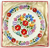 kalocsai porcelán dísztál, kézzel festett, jelzett, hibátlan, d: 28 cm