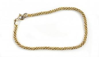 Aranyozott ezüst(Ag) fonott karkötő, jelzett, plusz karikával, h: 16 cm, bruttó: 4,5 g