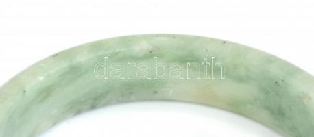 Jáde karkötő, d: 6 cm