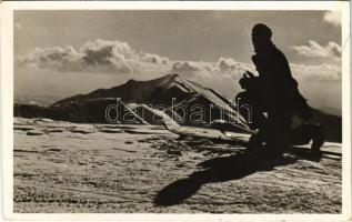 1944 Borsafüred, Borsa; Toronyága (Torojága) csúcs, síelő, téli sport / Varful Toroiaga / mountain peak, ski, winter sport (gyűrődés / crease)