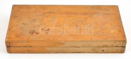 Régi fogorvosi készlet fogpótláshoz szükséges fém mintákkal, össz. 150 db, hiánytalan. Fa dobozban, ...