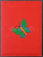 Piros képeslapalbum 200 férőhellyel / Red postcard album for 200 postcards (19 x 25,5 cm)