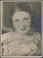 cca 1930-1940 Női portré, fotó, firkált, 24x17,5 cm