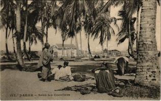 Dakar, Sous les Cocotiers / under the coconut trees, African folklore