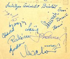 cca 1952 Az Aranycsapat és a Kispest tagjai által aláírt képeslap Bécsből küldve:Rákóczi, Puskás, Ko...