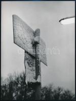 Berekméri Zoltán (1923-1988): Behavazott tábla, jelzetlen fotóművészeti alkotás, 22×16 cm
