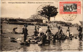 Femmes au bord d'un Fleuve / woman by a river, African folklore, TCV card, Nő a folyónál, Afrikai folklór, TCV card