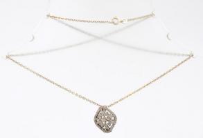 Ezüst(Ag) nyaklánc függővel, jelzett, h: 42 cm, 2×1,6 cm, bruttó: 5,97 g