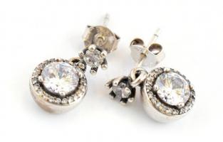 Ezüst(Ag) köves fülbevalópár, jelzett, h: 1,5 cm, bruttó: 3,29 gf