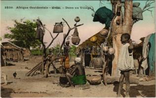 Sénégal, Dans un Village / in a village, African folklore