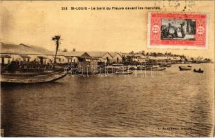 1929 Saint Louis, Le bord du Fleuve devant les marchés / boats, port, TCV card
