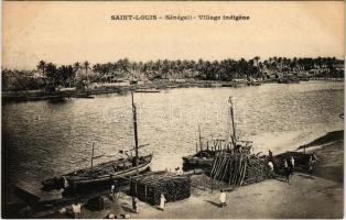 Saint-Louis, Village indigéne / native village, ships