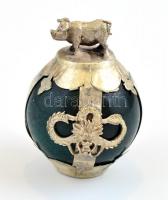 Jáde gömb malacos fém foglalatban, m: 5 cm