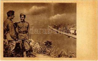 Látogatás Budapesten. Művészeti Alkotások kiadása / Hungarian socialist military propaganda