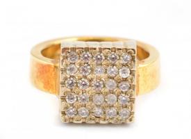 Arany (Au) 14K gyűrű, jelzett, méret: 52, bruttó: 10,5 g