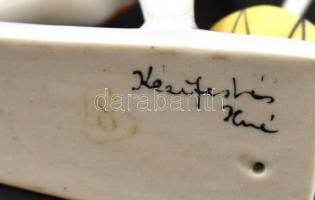 Drasche porcelán lány, kézzel festett, jelzett, kis kopásnyomokkal, m: 17,5 cm