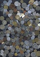 1kg vegyes fémpénz egész világ, régi és új