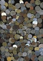 1kg vegyes fémpénz egész világ, régi és új