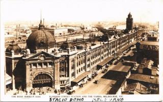1933 Melbourne, Flinders Street Station and the Yarra, railway station, automobiles (EK)