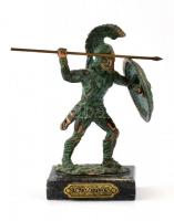 Leónidasz réz figura, alabástrom talapzaton, m: 12,5 cm
