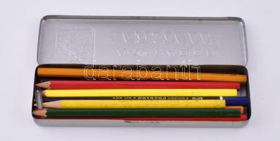 Színes ceruzák és tollszár, fém dobozban, 14 db