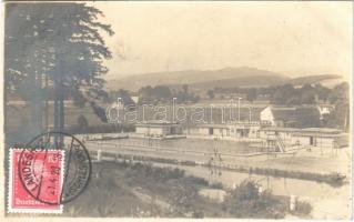 1928 Kamienna Góra, Landeshut in Schlesien; swimming pool, bathers. photo (EK)